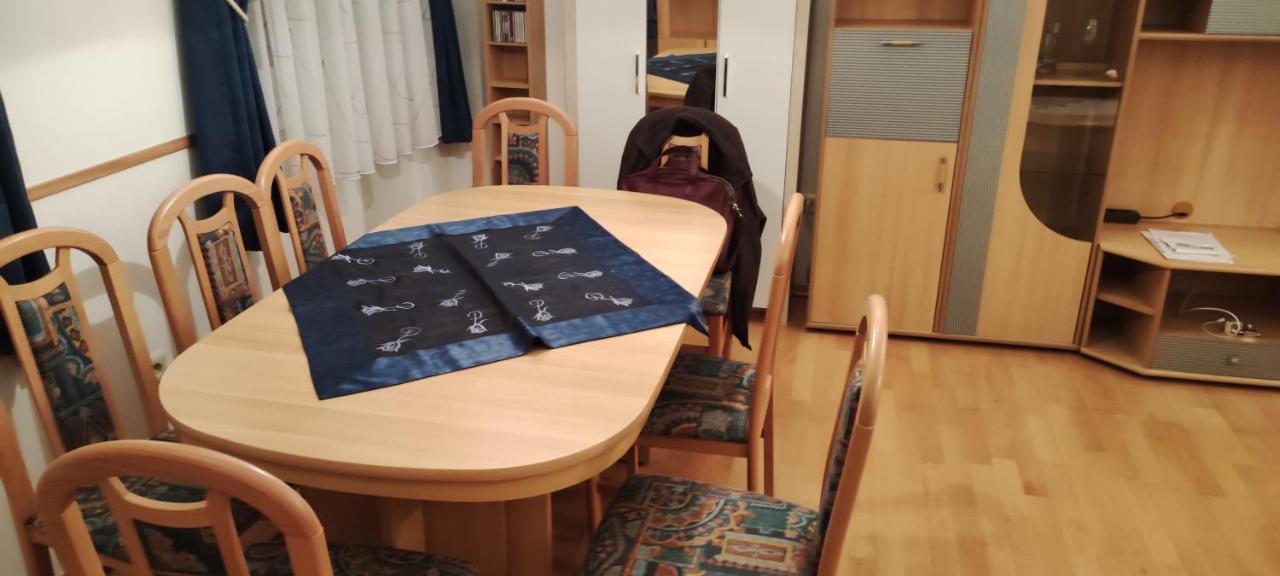 2-Room Appartment Near Westbahnhof Виена Екстериор снимка