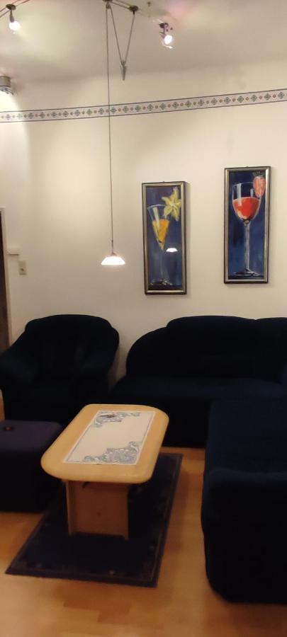 2-Room Appartment Near Westbahnhof Виена Екстериор снимка